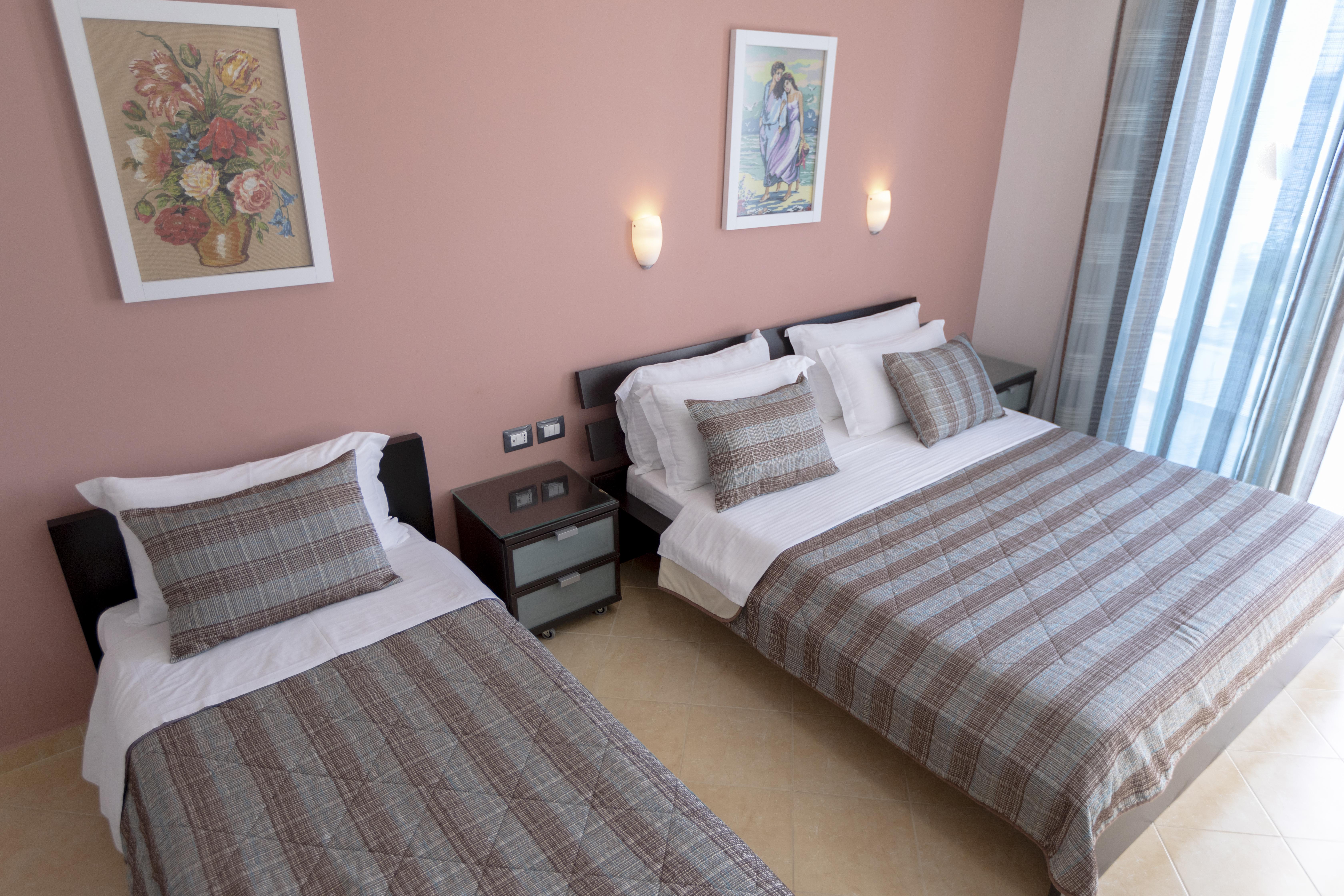 Hotel Oasis Саранда Экстерьер фото