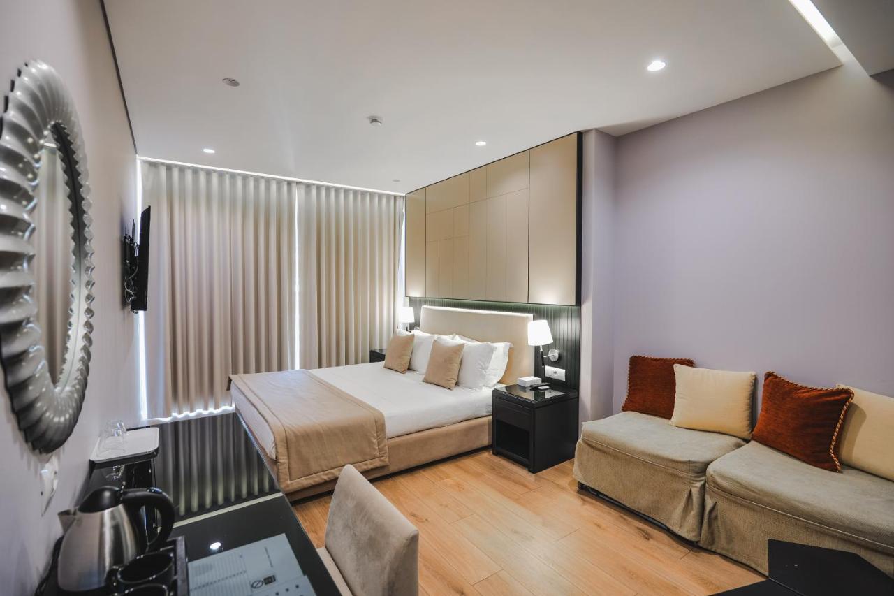 Hotel Oasis Саранда Экстерьер фото