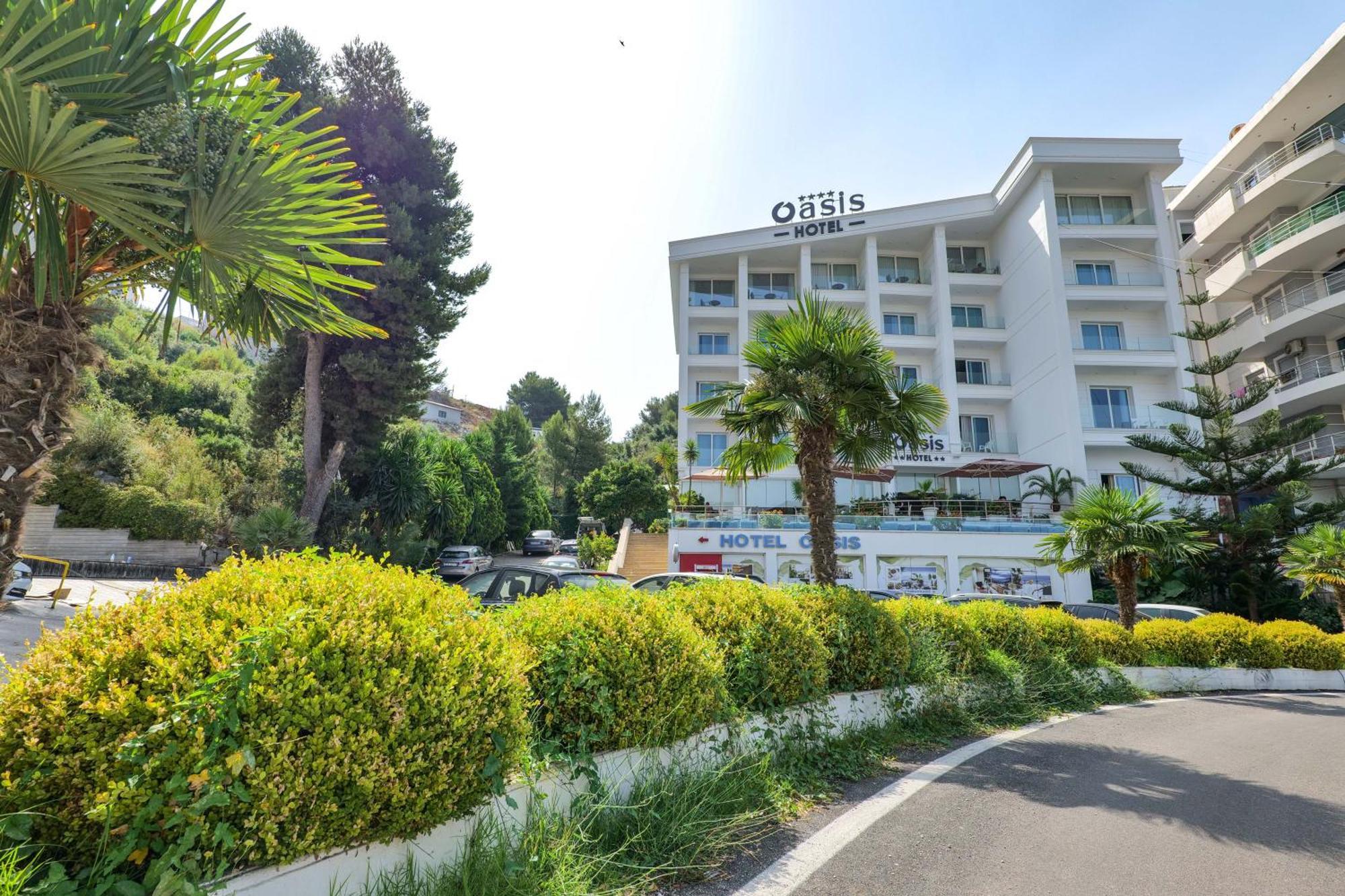 Hotel Oasis Саранда Экстерьер фото
