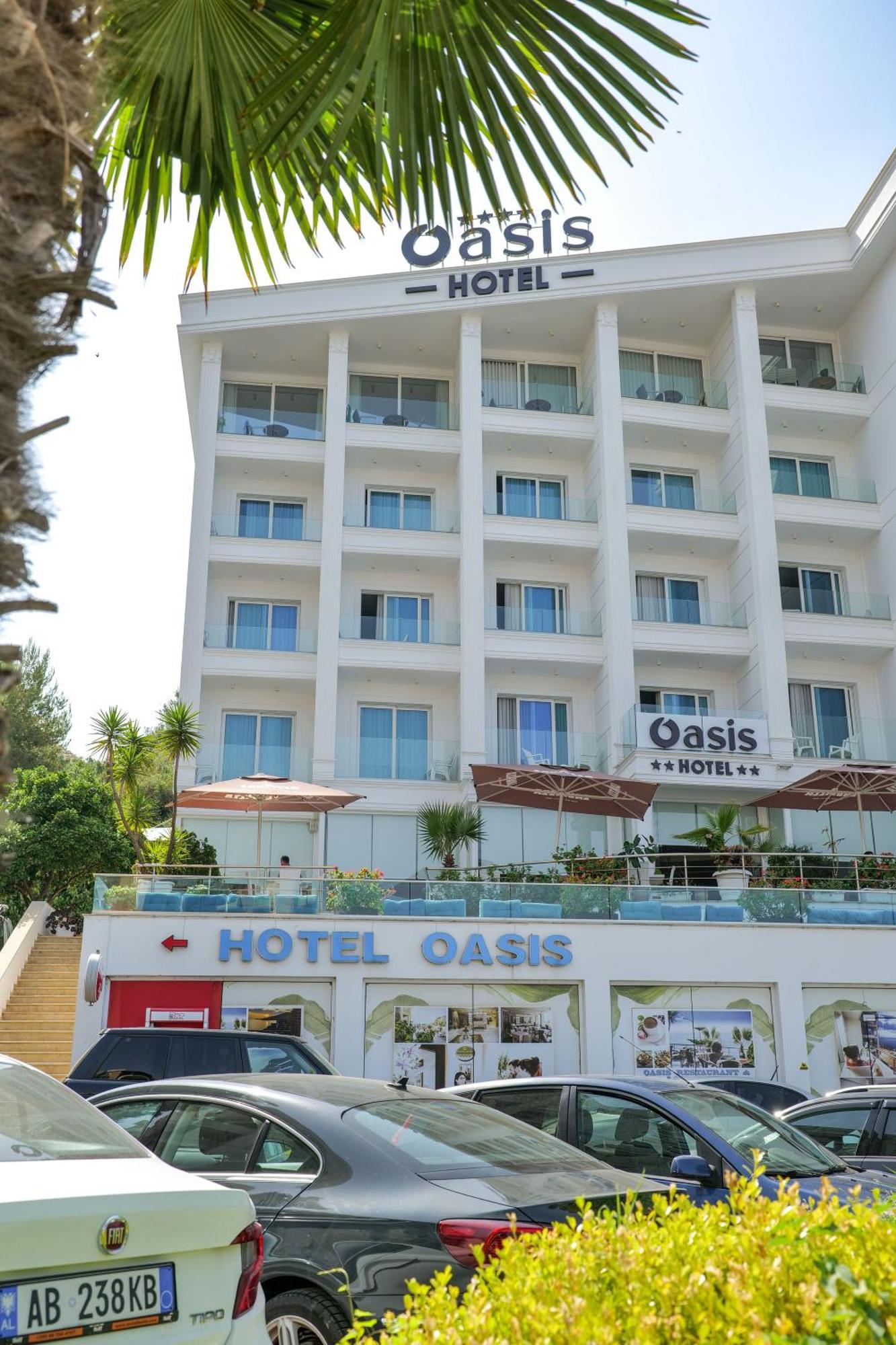 Hotel Oasis Саранда Экстерьер фото