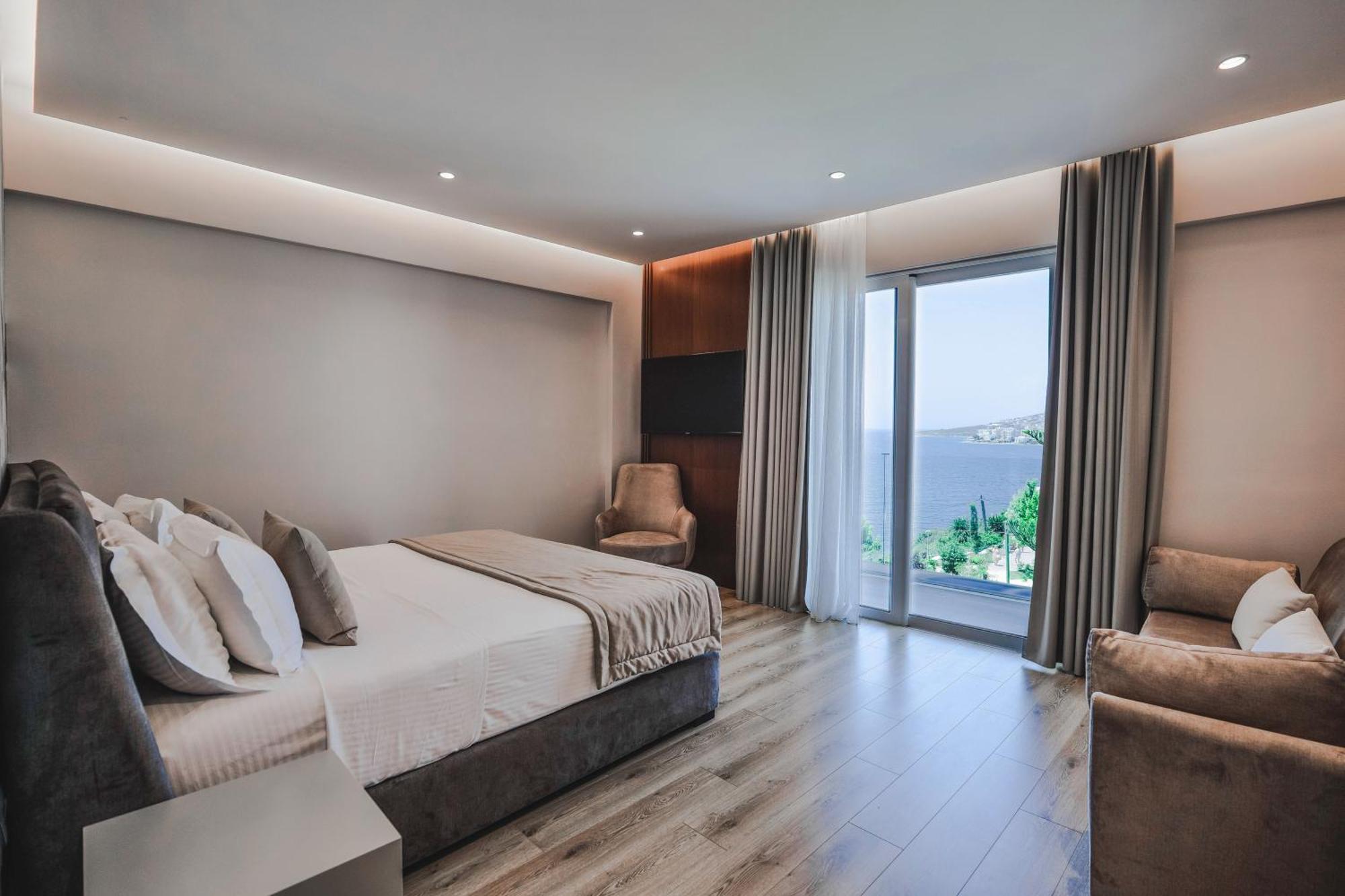 Hotel Oasis Саранда Экстерьер фото