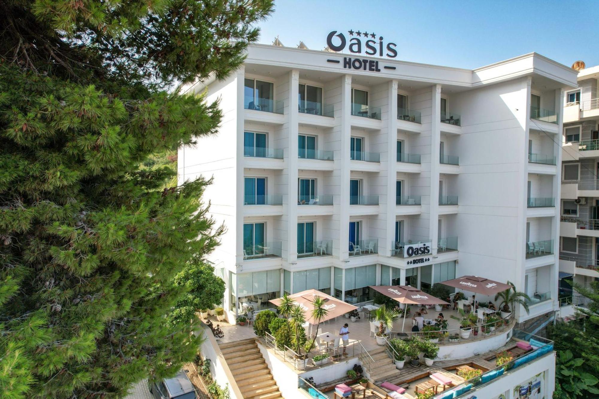 Hotel Oasis Саранда Экстерьер фото