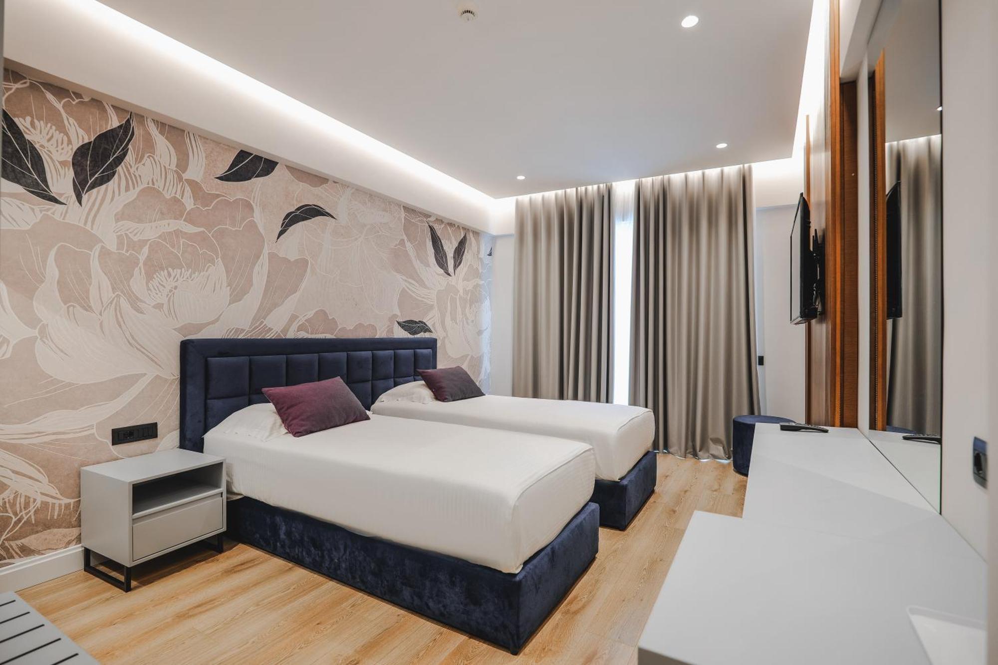 Hotel Oasis Саранда Экстерьер фото