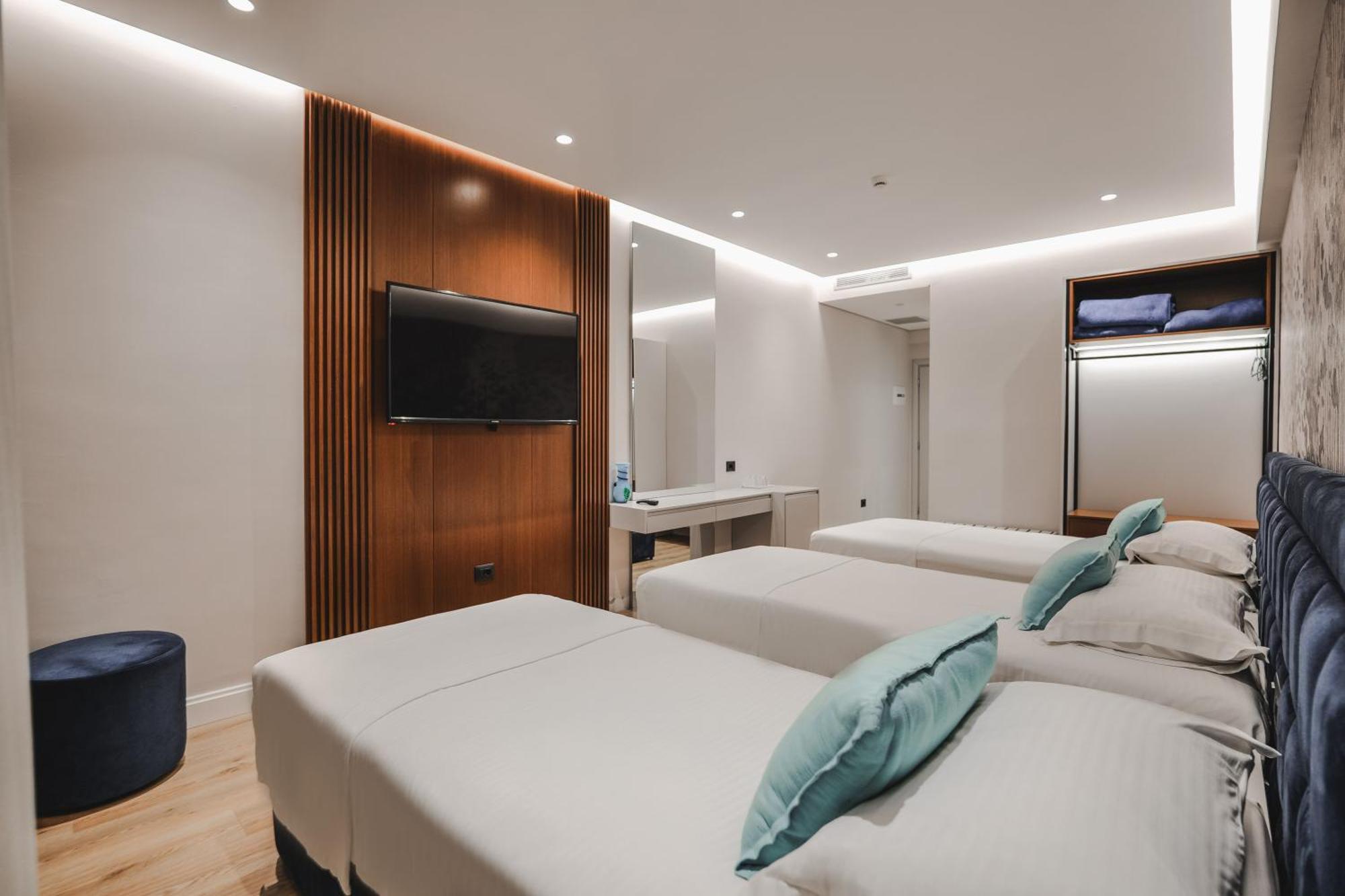 Hotel Oasis Саранда Экстерьер фото